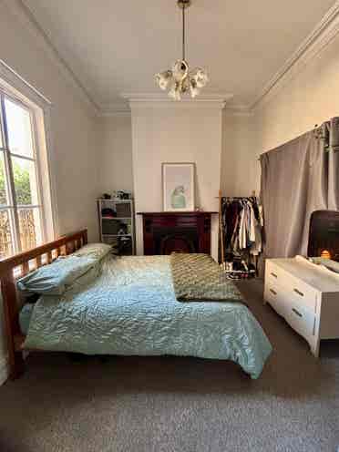 Rooms available-
4 Bed House Carlton