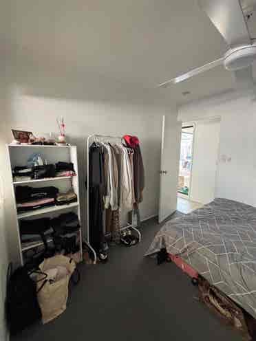 Room with queen size for couple