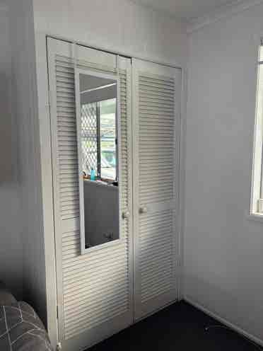 Room with queen size for couple