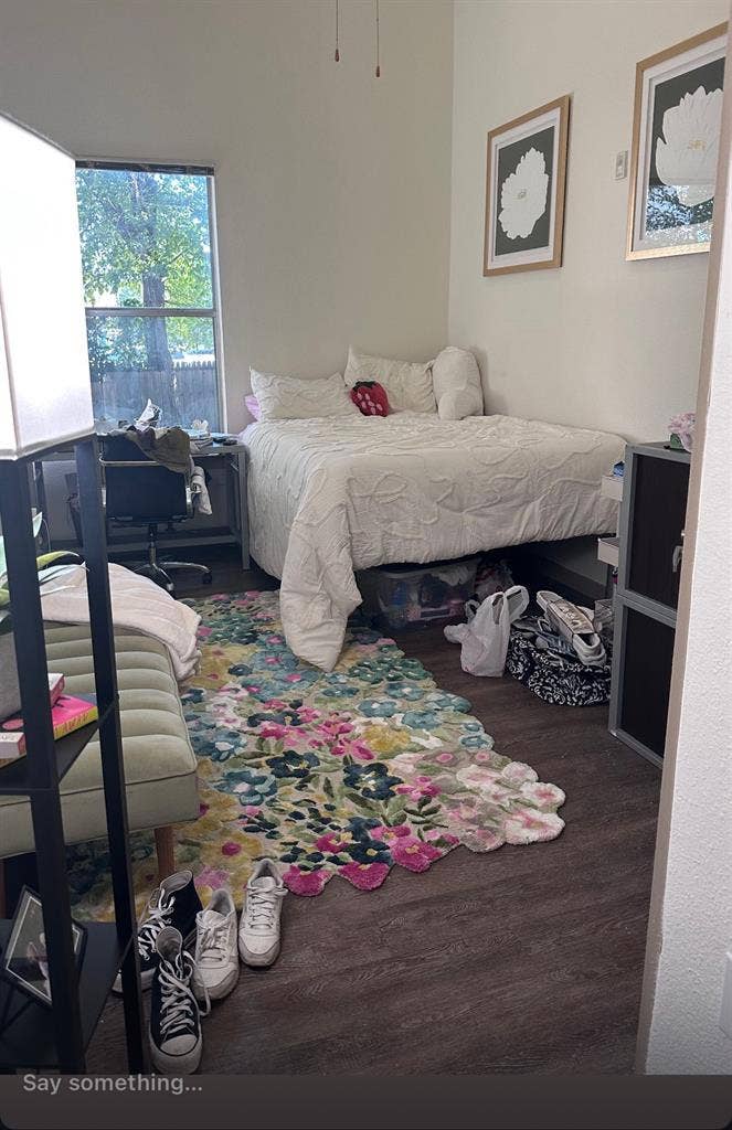 Fully furnished apartment girl only