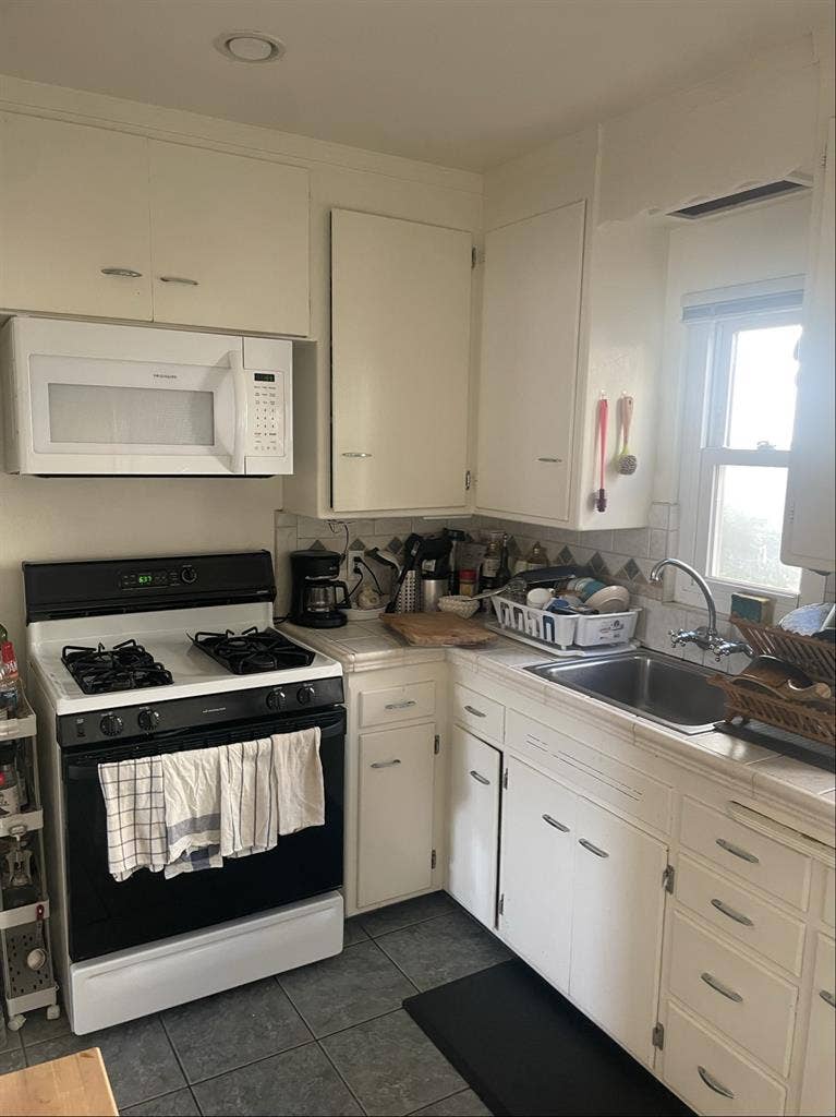 Private room for rent