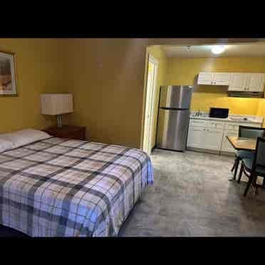 Free Housing Share w/ Single Female