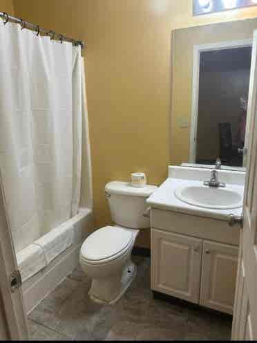 Free Housing Share w/ Single Female