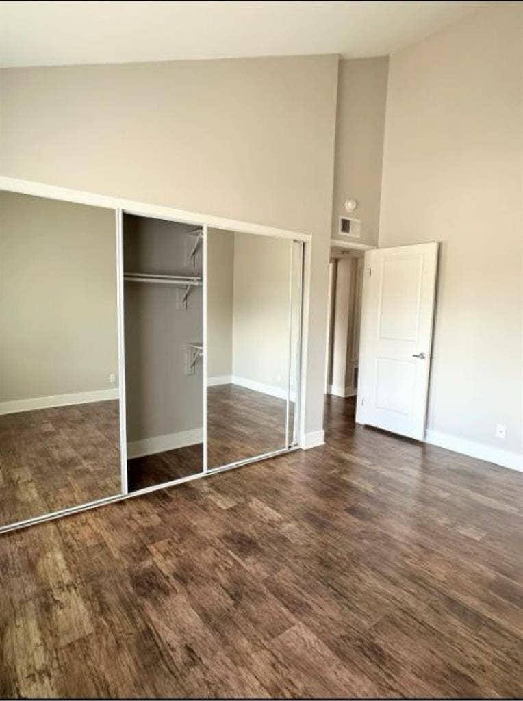Private room w/bath in Calabasas