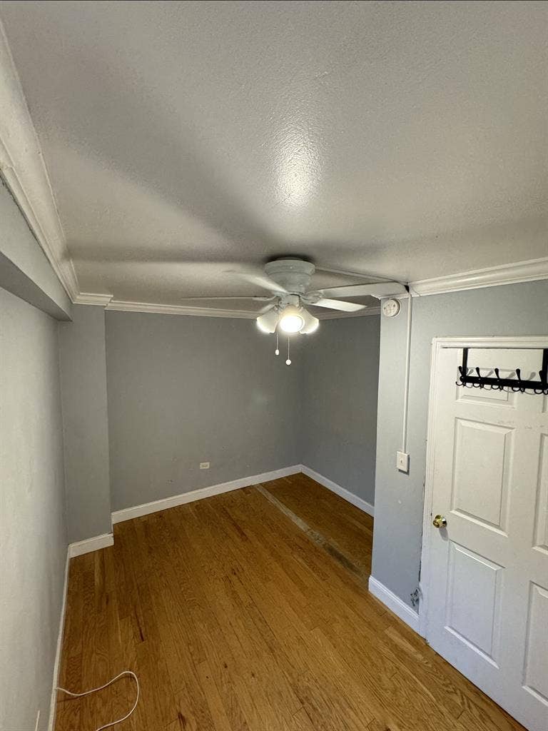 Condo rm available utl incl.