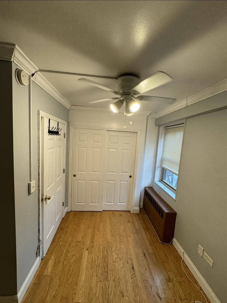Condo rm available utl incl.