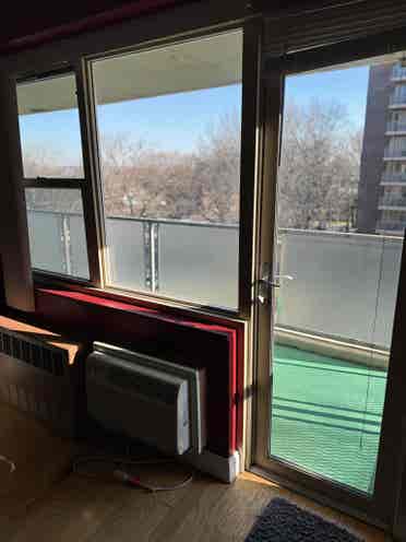 Condo rm available utl incl.