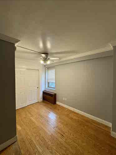 Condo rm available utl incl.
