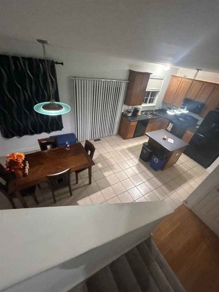 1 Private Room & Private Bathroom!