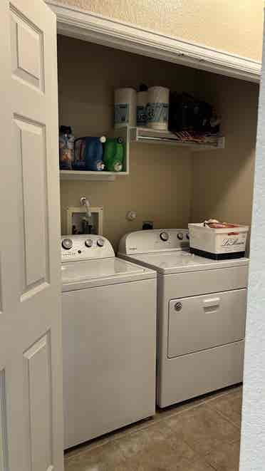 Large 
Room for rent all inclusive
