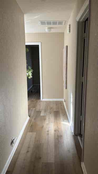 Large 
Room for rent all inclusive