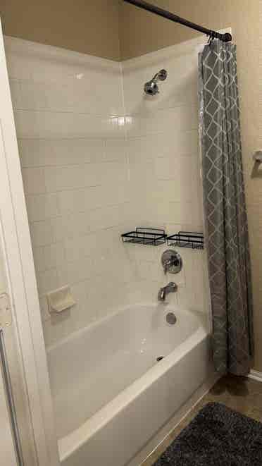 Large 
Room for rent all inclusive