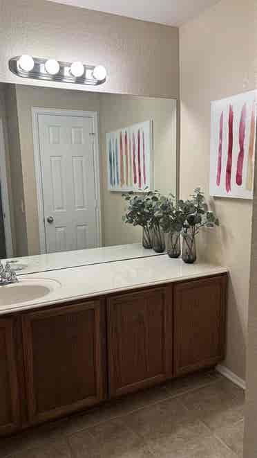 Large 
Room for rent all inclusive