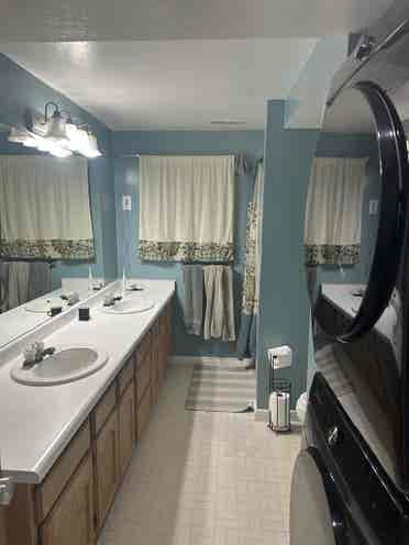 Furnished bedroom for rent