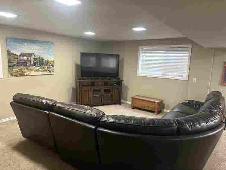 Furnished bedroom for rent