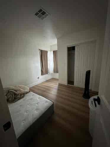 Room for rent in beautiful house