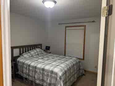 Roommate for Luxury House by Lake