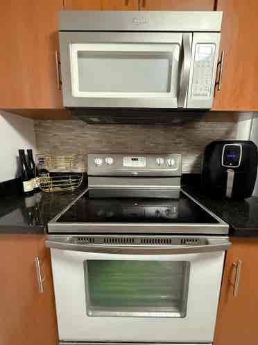 Room available in Edgewater