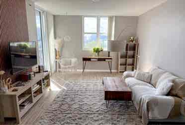 Room available in Edgewater