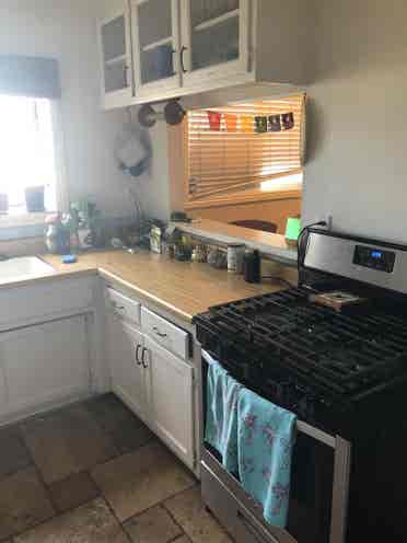 Large room for rent in Clairemont