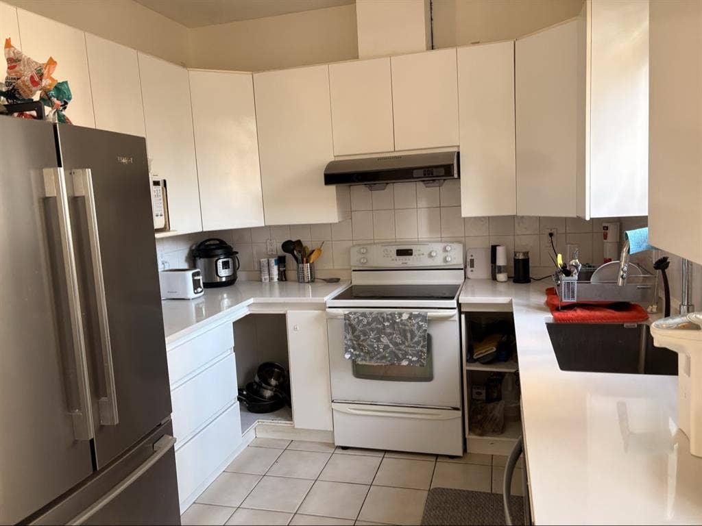 1 bedroom in a 4 bedroom house