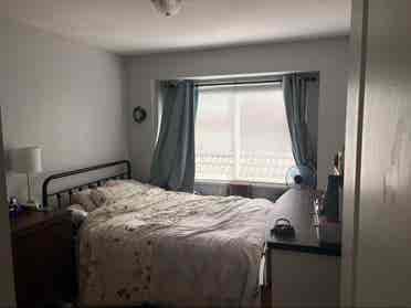 1 bedroom in a 4 bedroom house