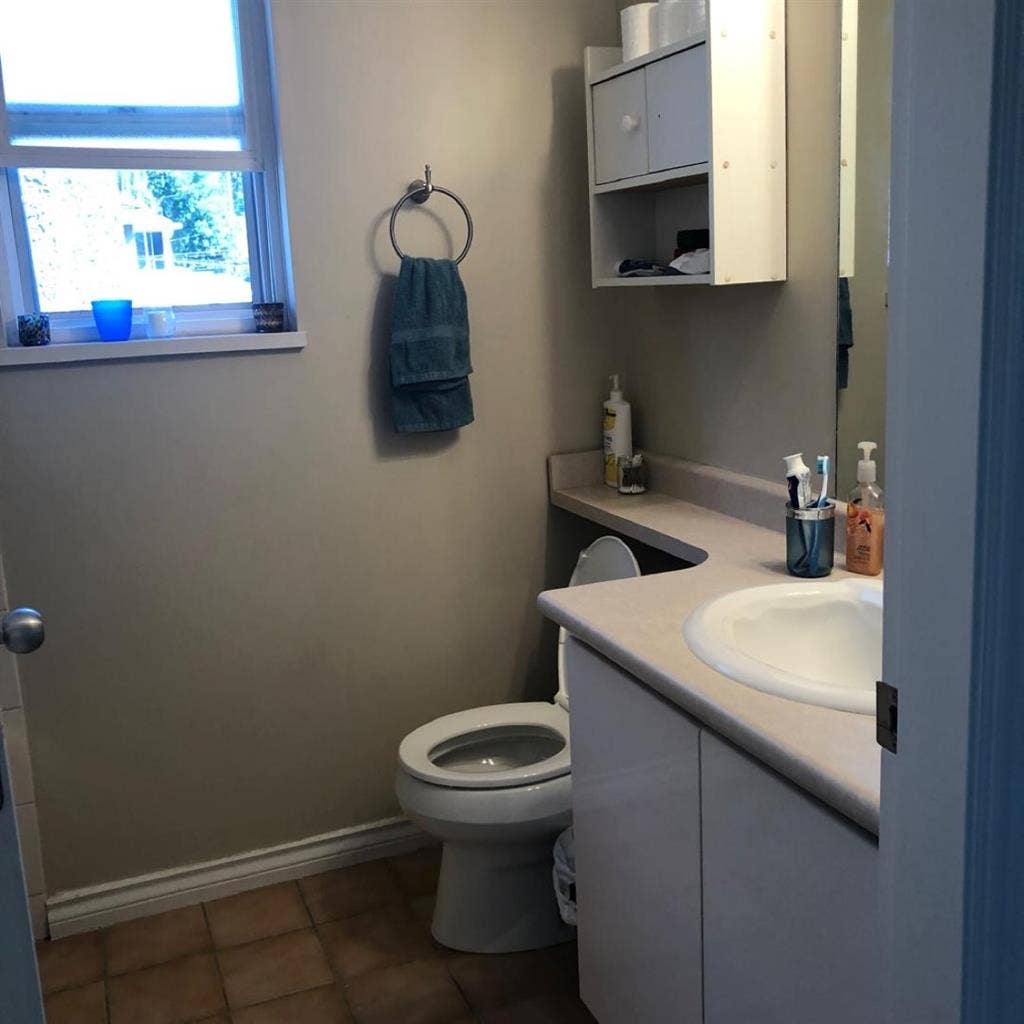 1 bedroom in a 4 bedroom house