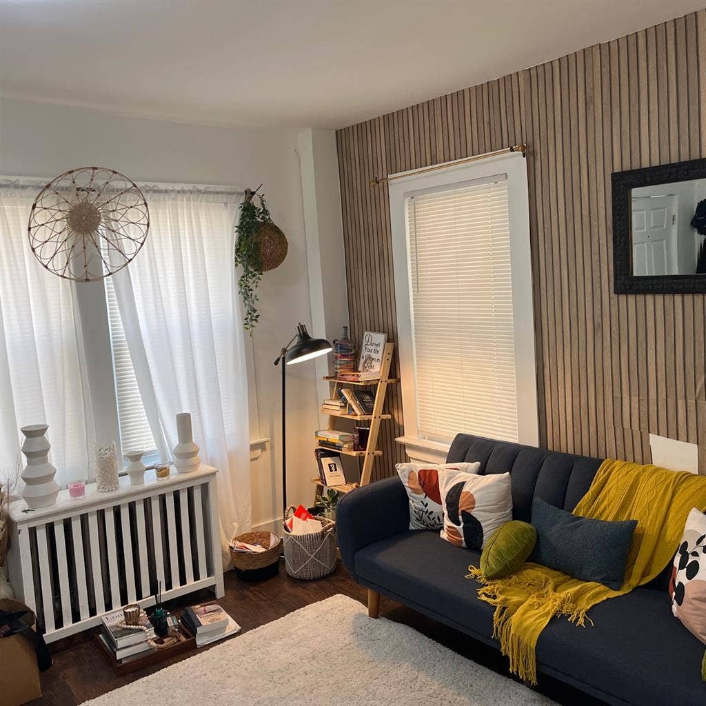 Private Room *Utilities Included*
