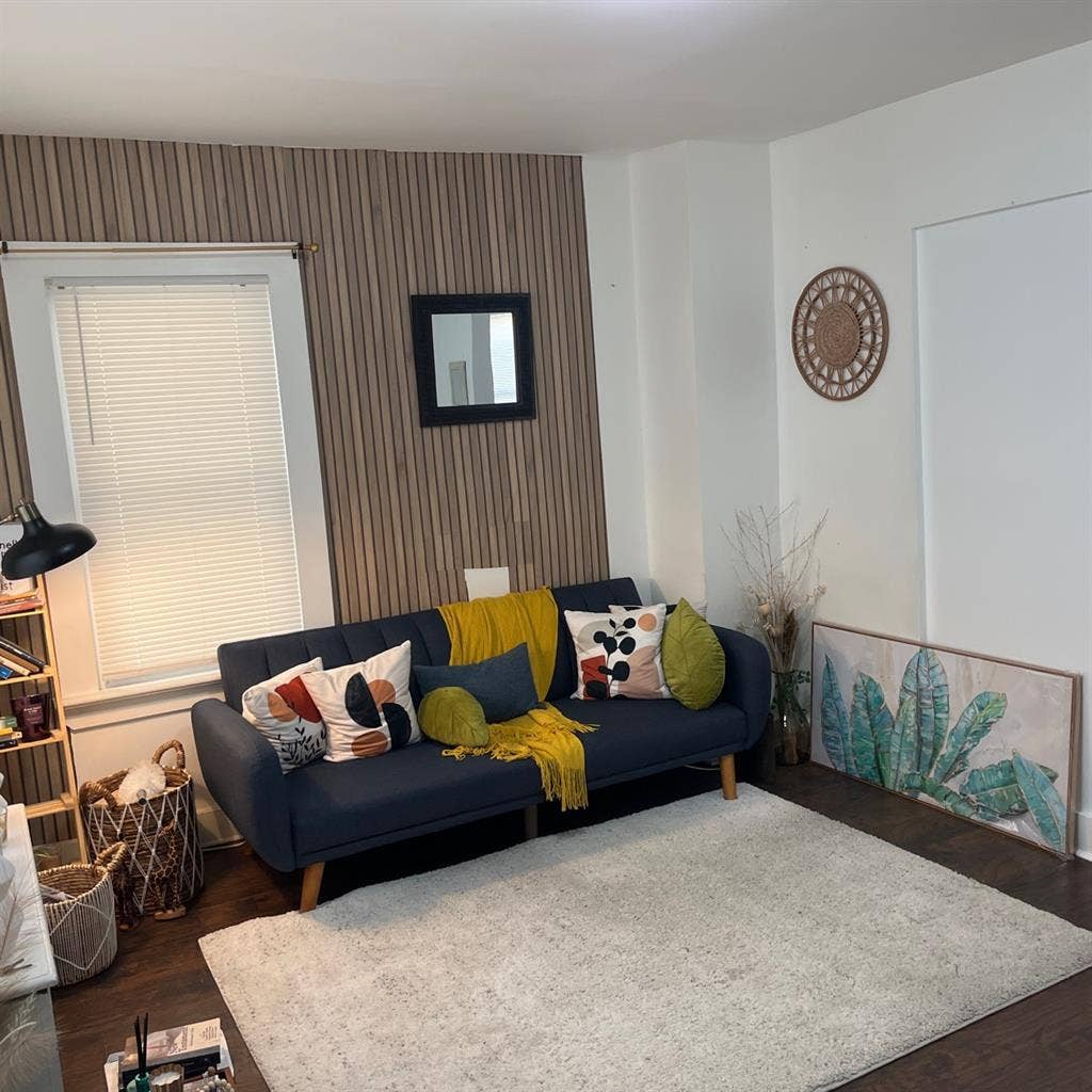 Private Room *Utilities Included*