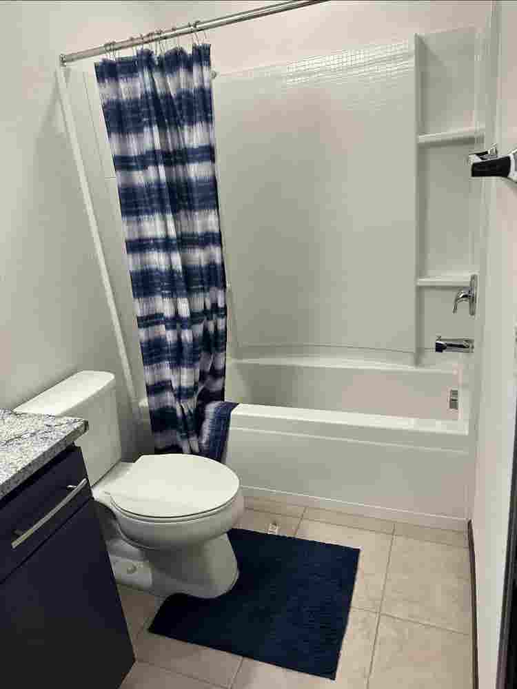 Single Bedroom Availabel for rent