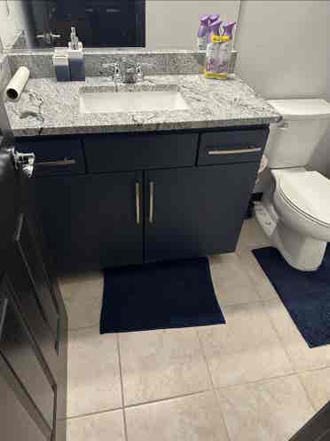 Single Bedroom Availabel for rent