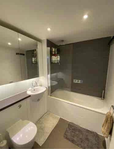 Double bedroom with scenic views