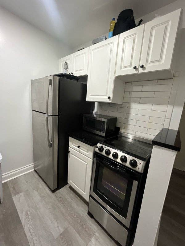 ✨ Spacious Room in Midtown South ✨