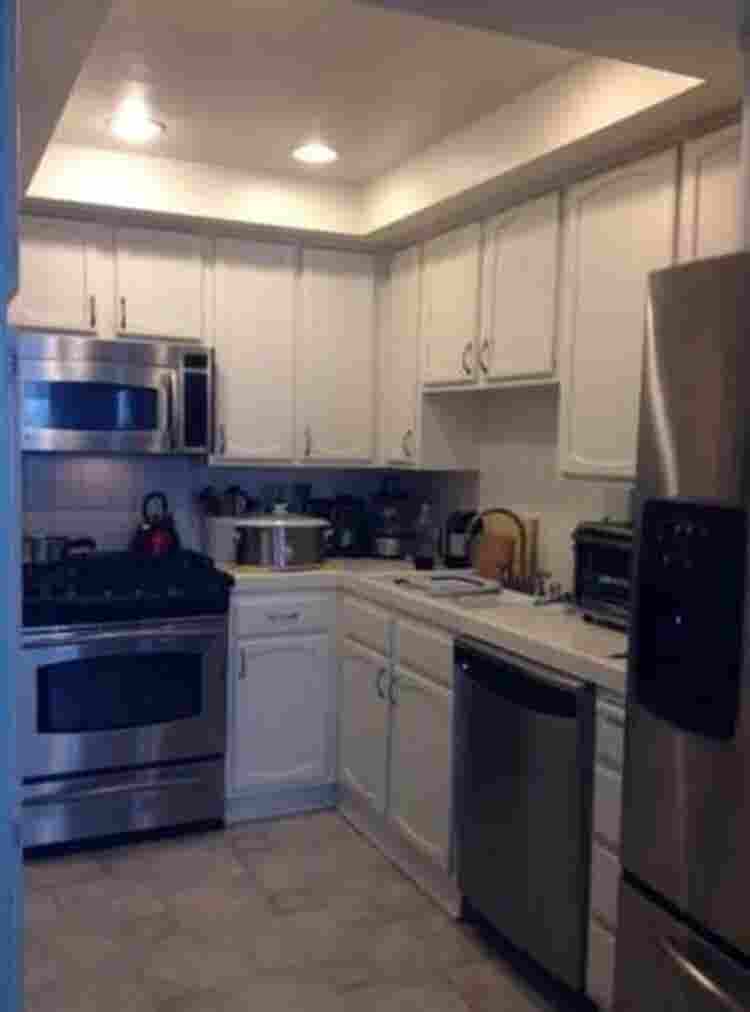 Room/Pvt Bath Available August 1