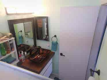 Cozy room with ensuit bathroom.
