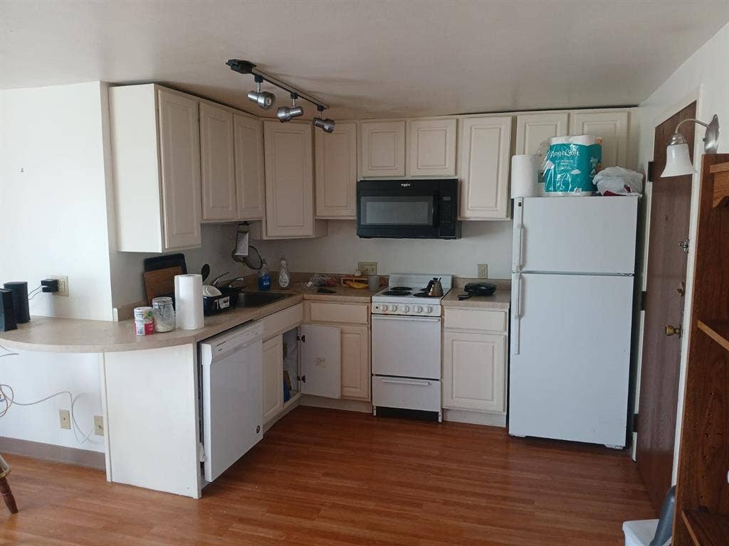 Summer sublease in Madison