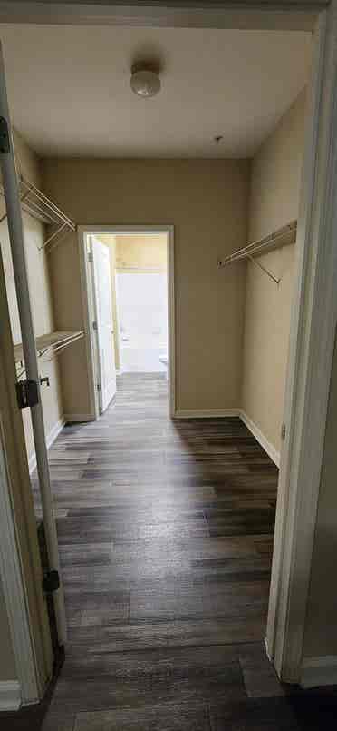 Looking for a Female Roommate