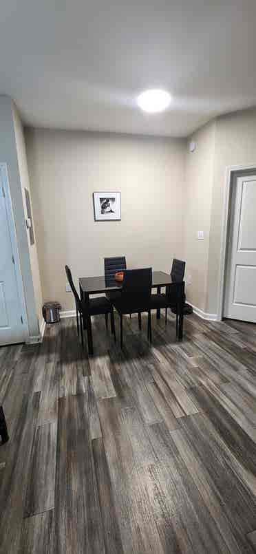 Looking for a Female Roommate
