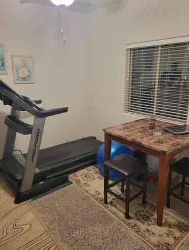 ALL BILLS PAIDPrivate room and bath