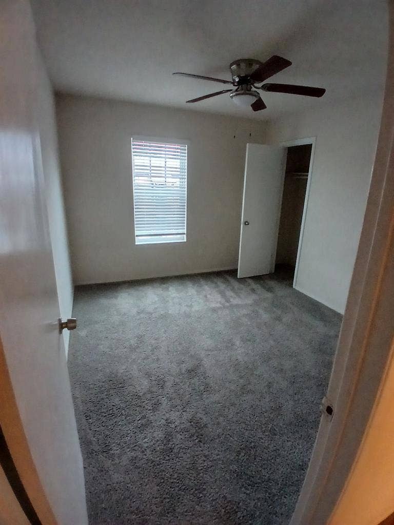 ROOM FOR RENT, abercon St, Savannah