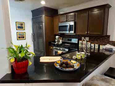 Furn rm w/extra room & private ba