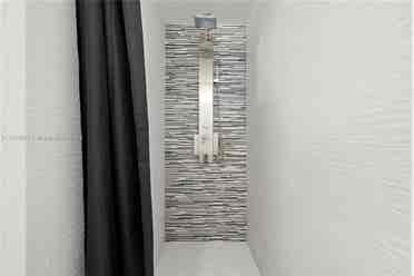 🔑 Modern 2BR South Beach Room