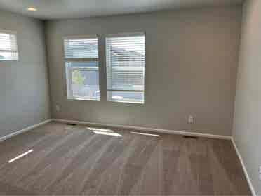 Spacious Master Suite Near DIA