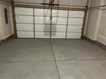 $ – Private Room w/ Shared Bath