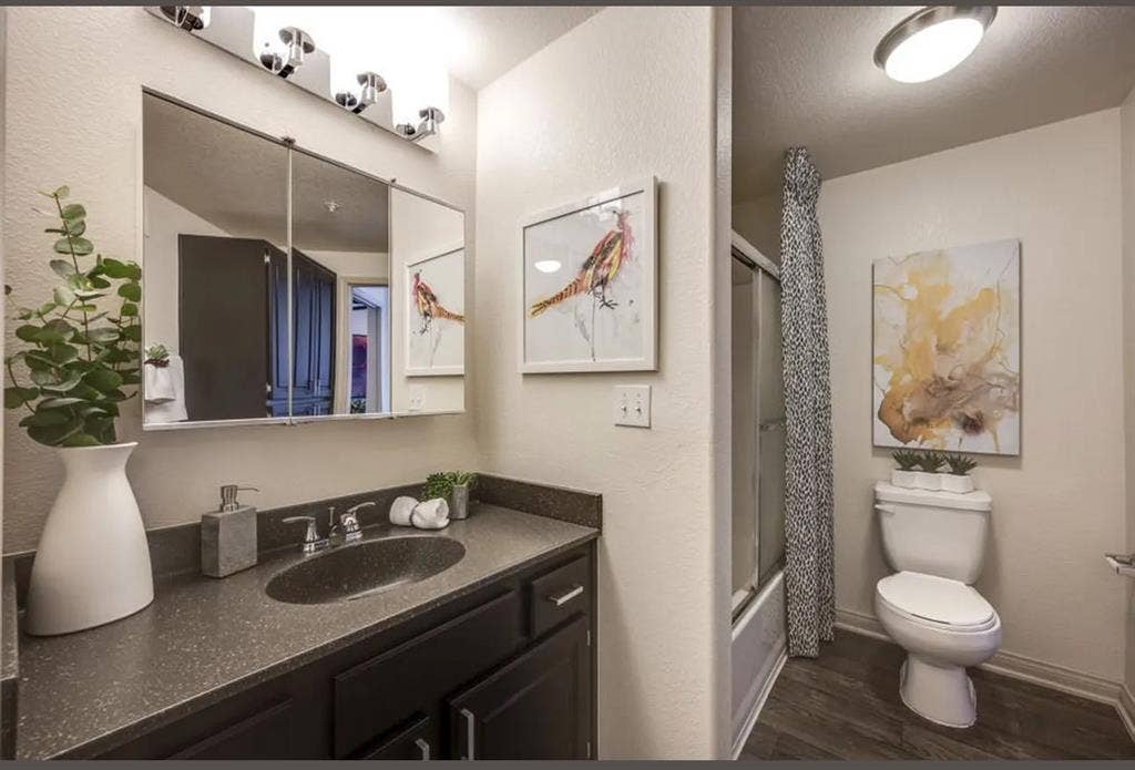 Separate bedroom for rent in a 2BHK