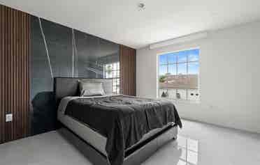 Beautiful home, 1 bedroom available