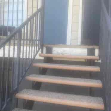 1 bed in unit laundry share bath