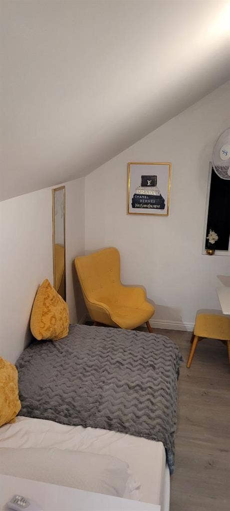 Nice Furnished ROOM in Sacramento