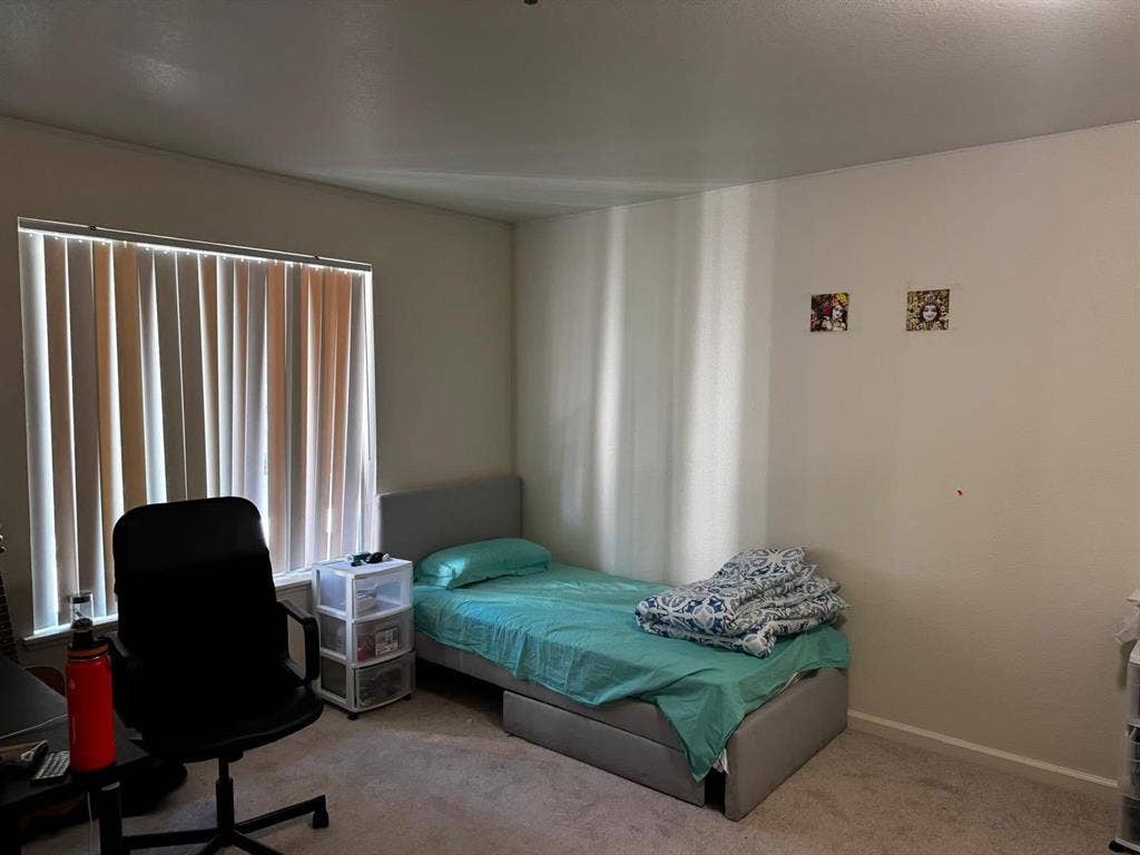 university of La Rue apartments