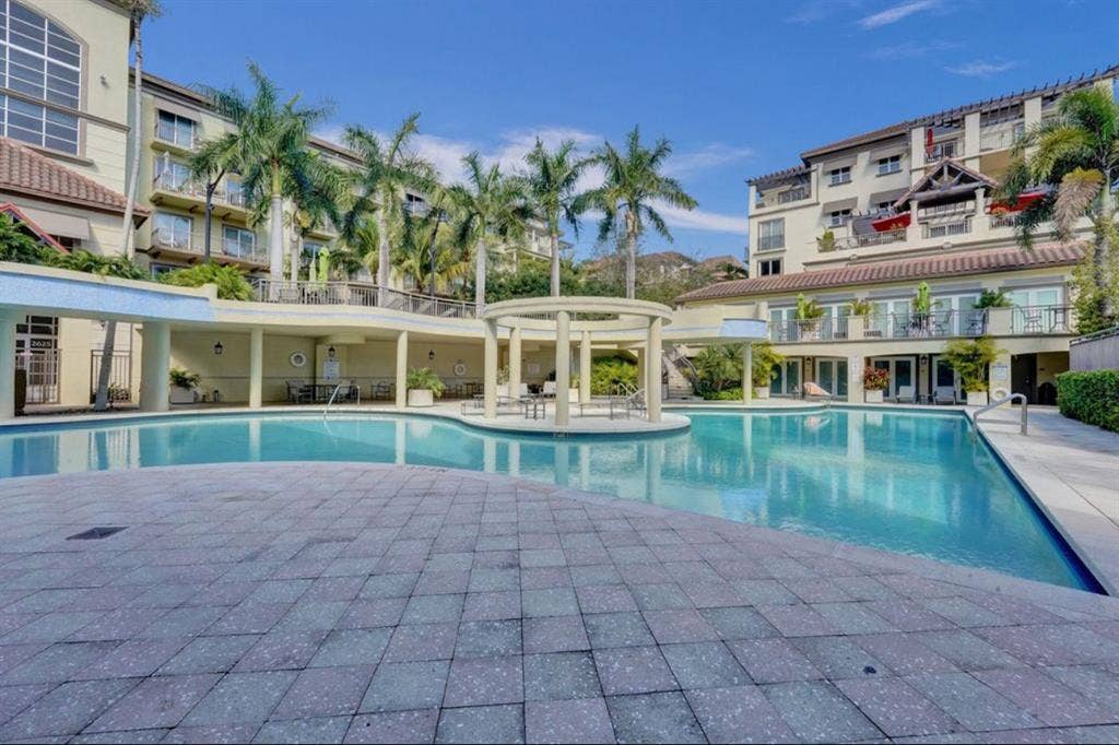 Luxury apartment for rent now